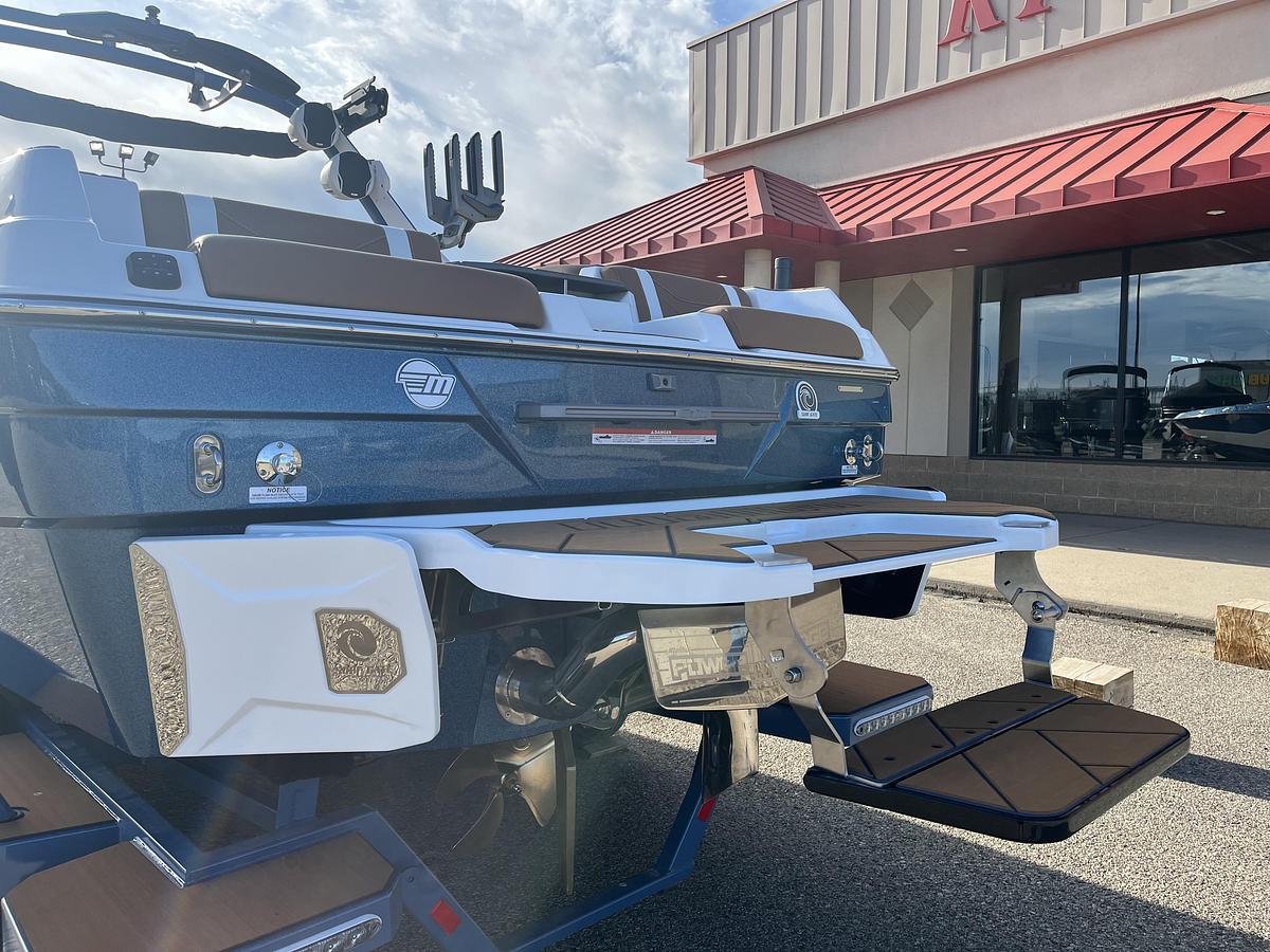 2026 Malibu Boats 23 LSV