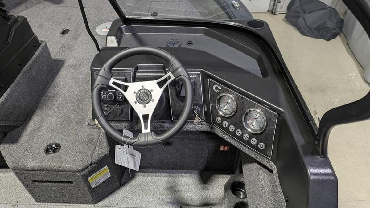 2026 Crestliner 1850 Fish Hawk