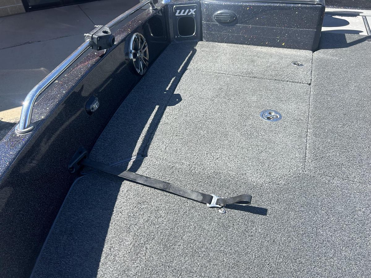 Used 2022 Skeeter WX2200