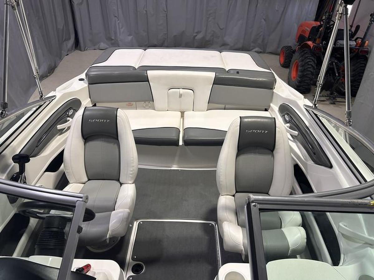 Used 2011 Sea Ray 205 Sport