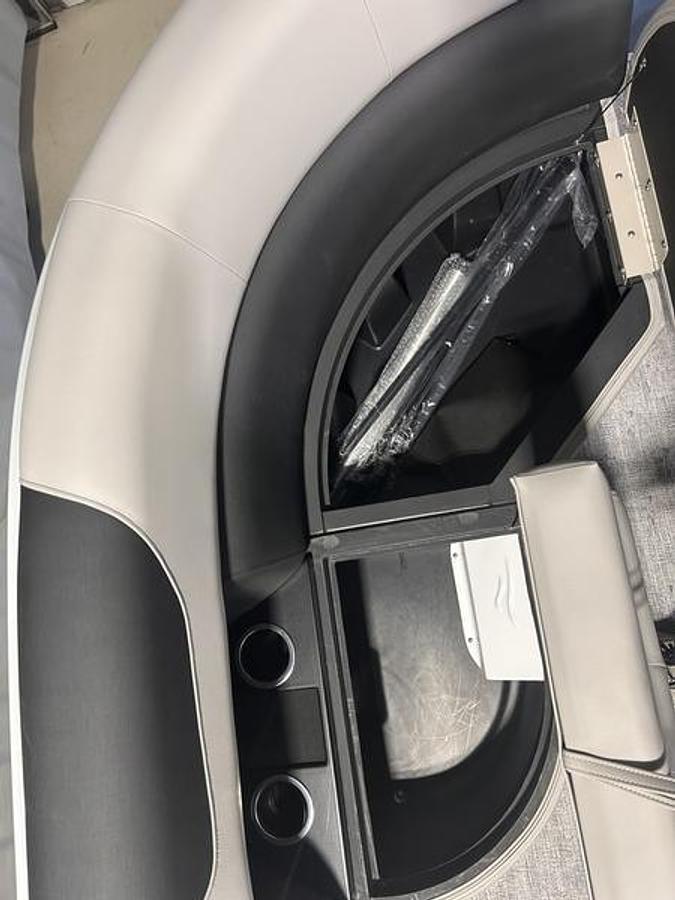 2025 South Bay 224FCR LE Fish & Cruise 2.75