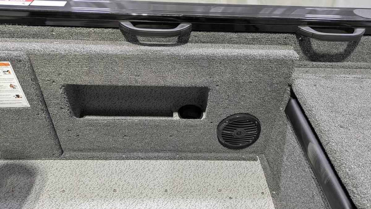 2026 Crestliner 1850 Fish Hawk