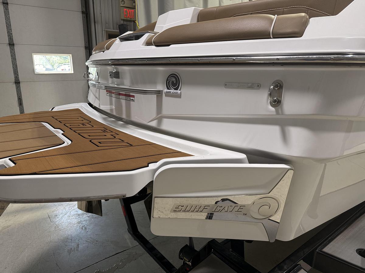 Used 2020 Malibu Boats 25 LSV