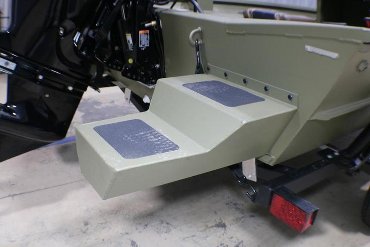 2024 Crestliner 1860 Retriever CC