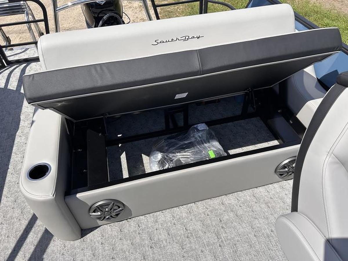2025 South Bay 224UL LE Entertainment 2.75