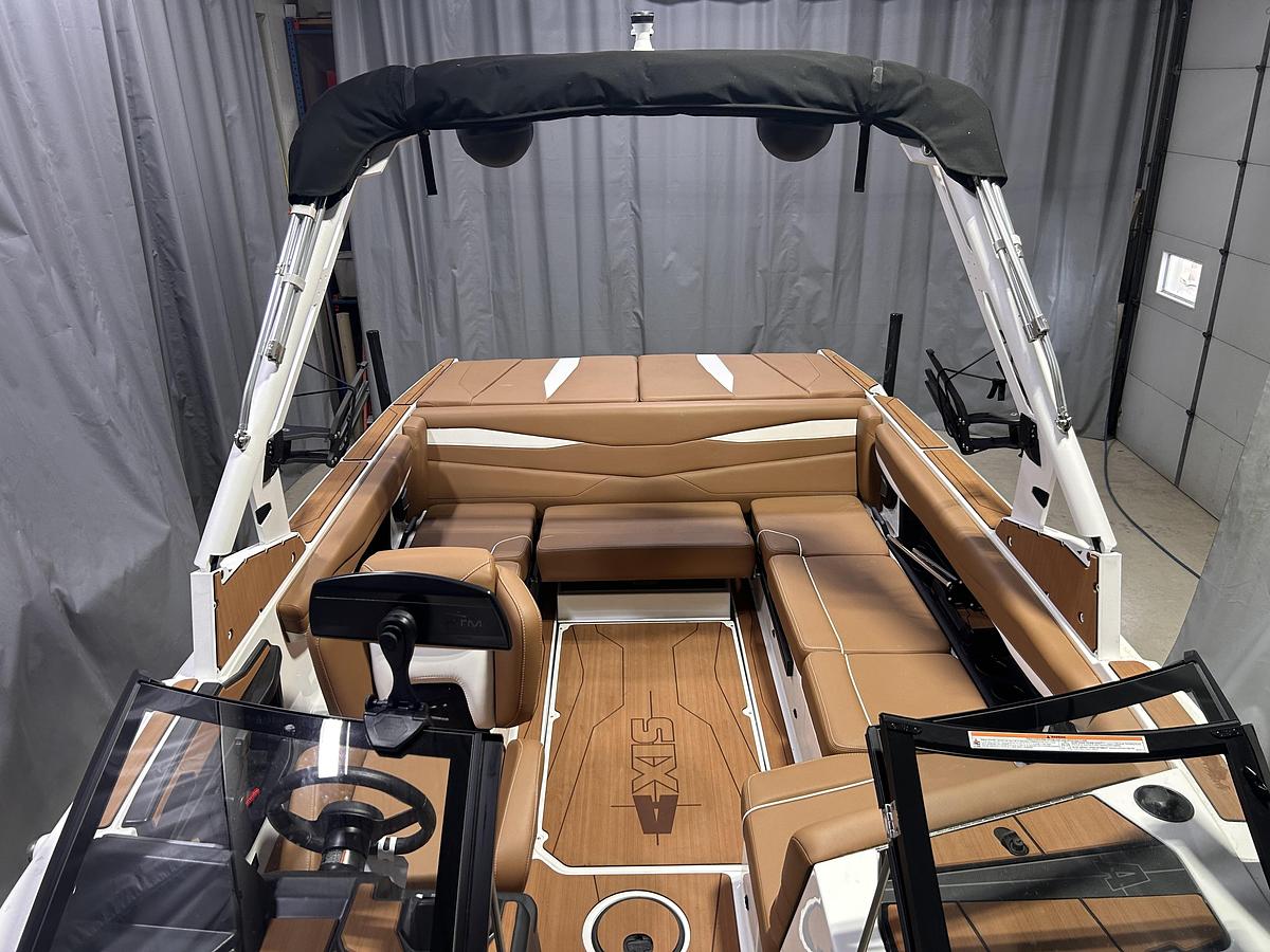 2025 Axis Wake Research A225