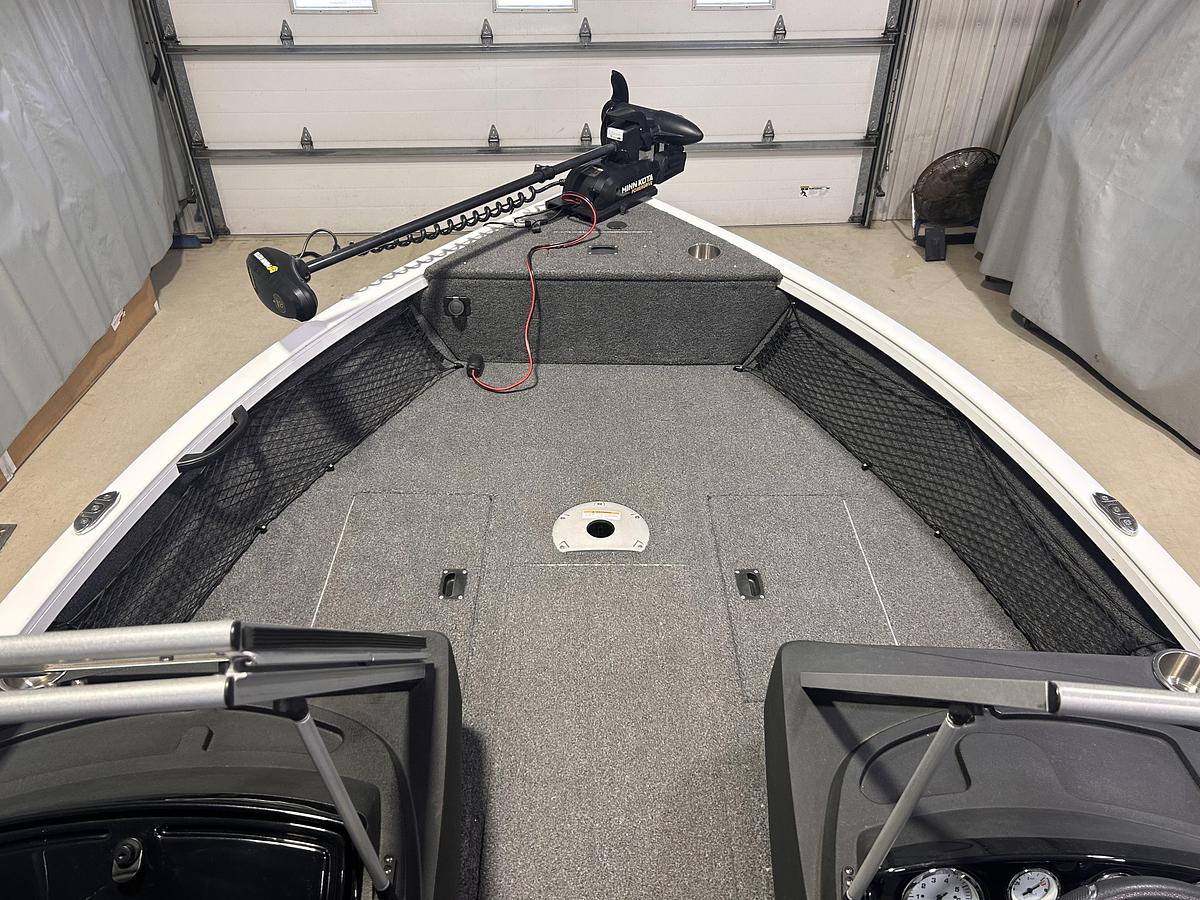Used 2023 Crestliner 1650 Fish Hawk