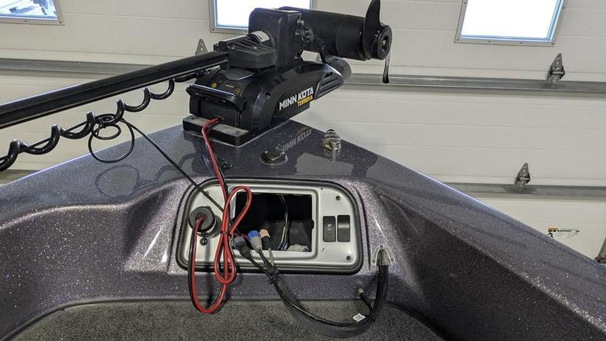 Used 2011 Skeeter WX2100