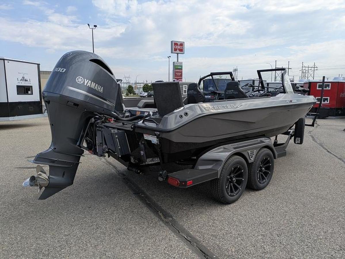 2025 Skeeter WXR2060F