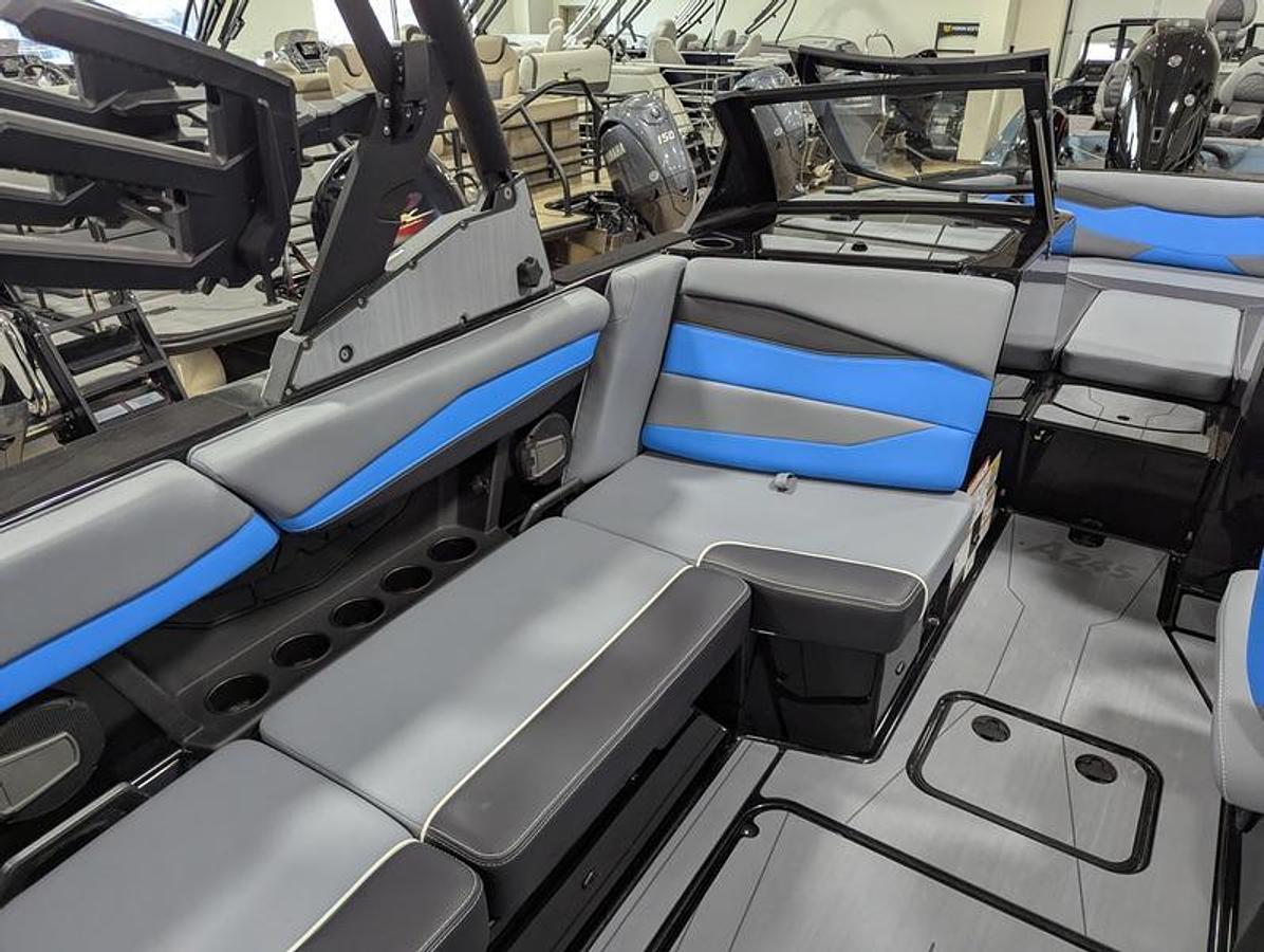 2025 Axis Wake Research A245