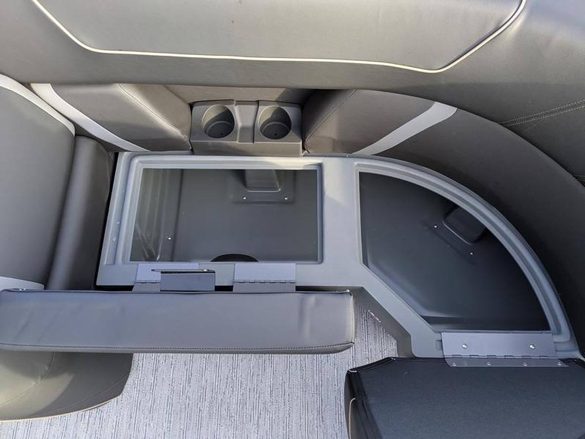 2026 Sylvan X3 CLZ Platinum Package