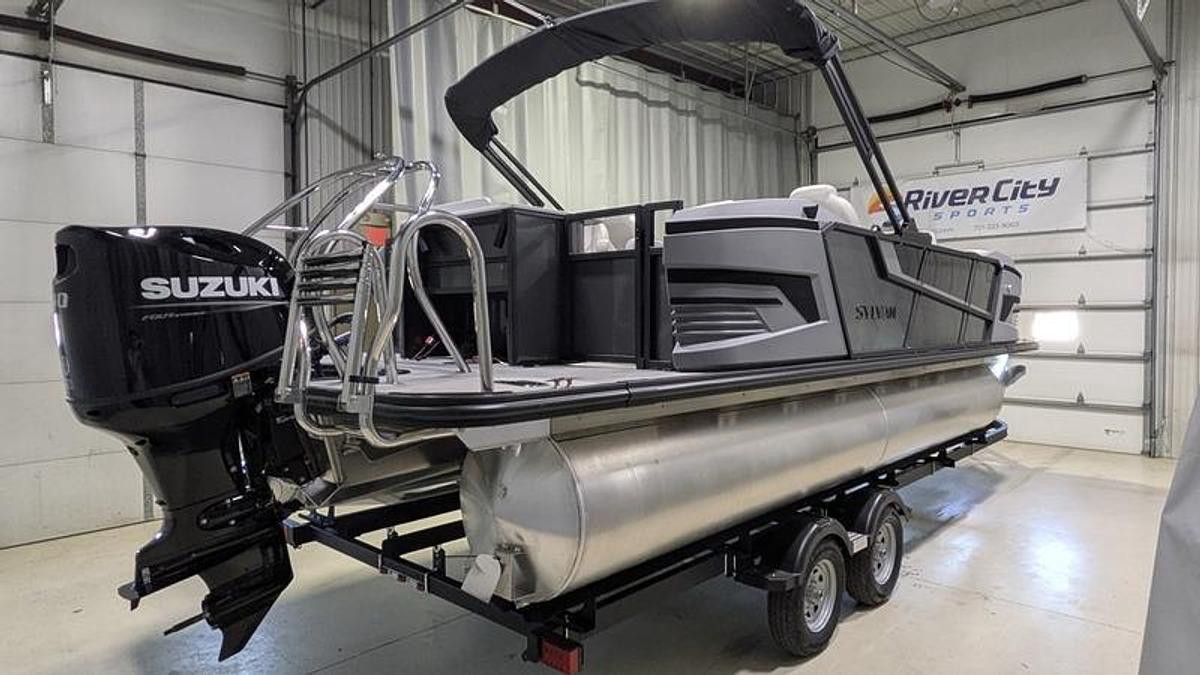 2026 Sylvan R-22 Party Fish