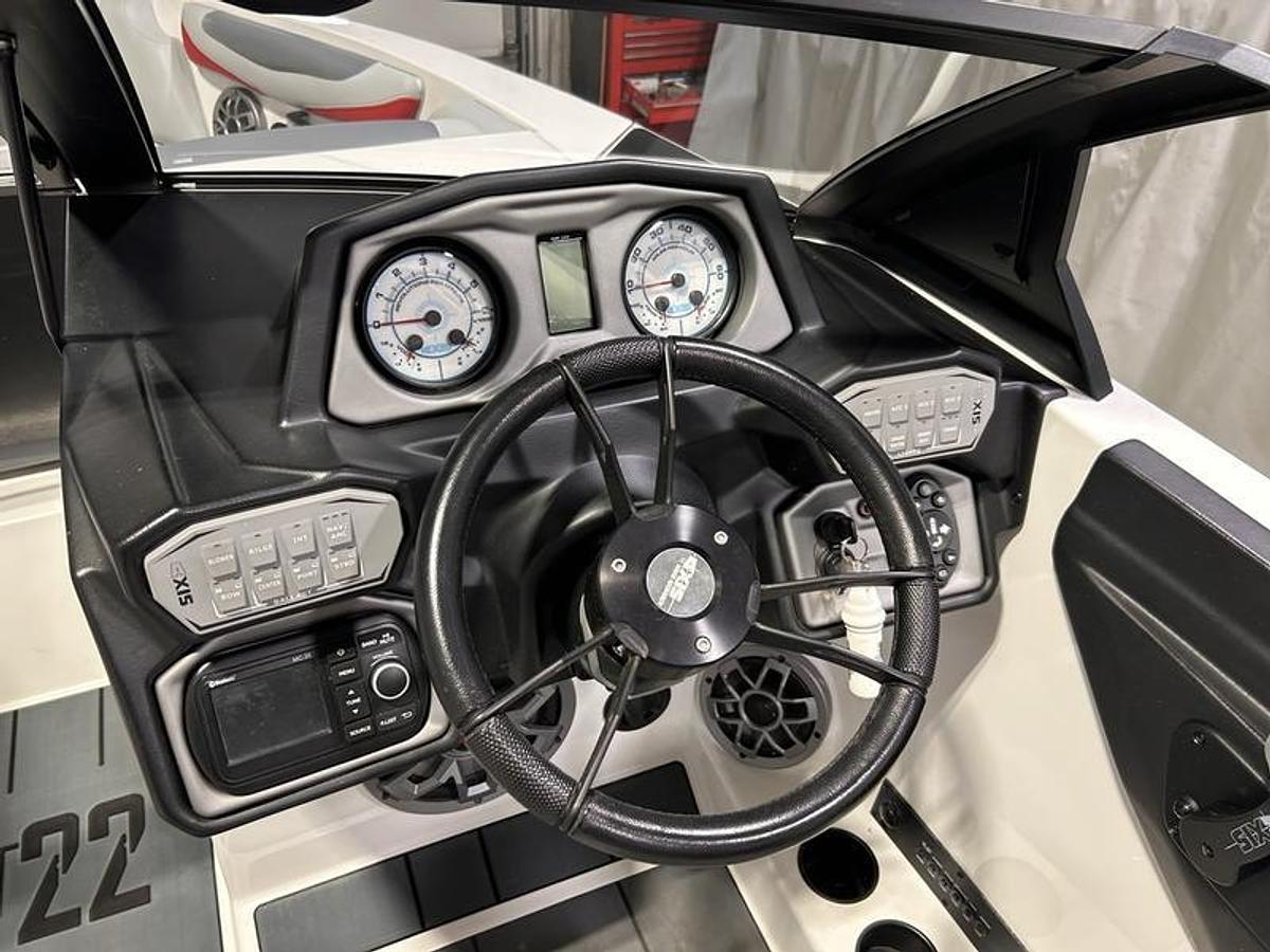 Used 2020 Axis Wake Research T22