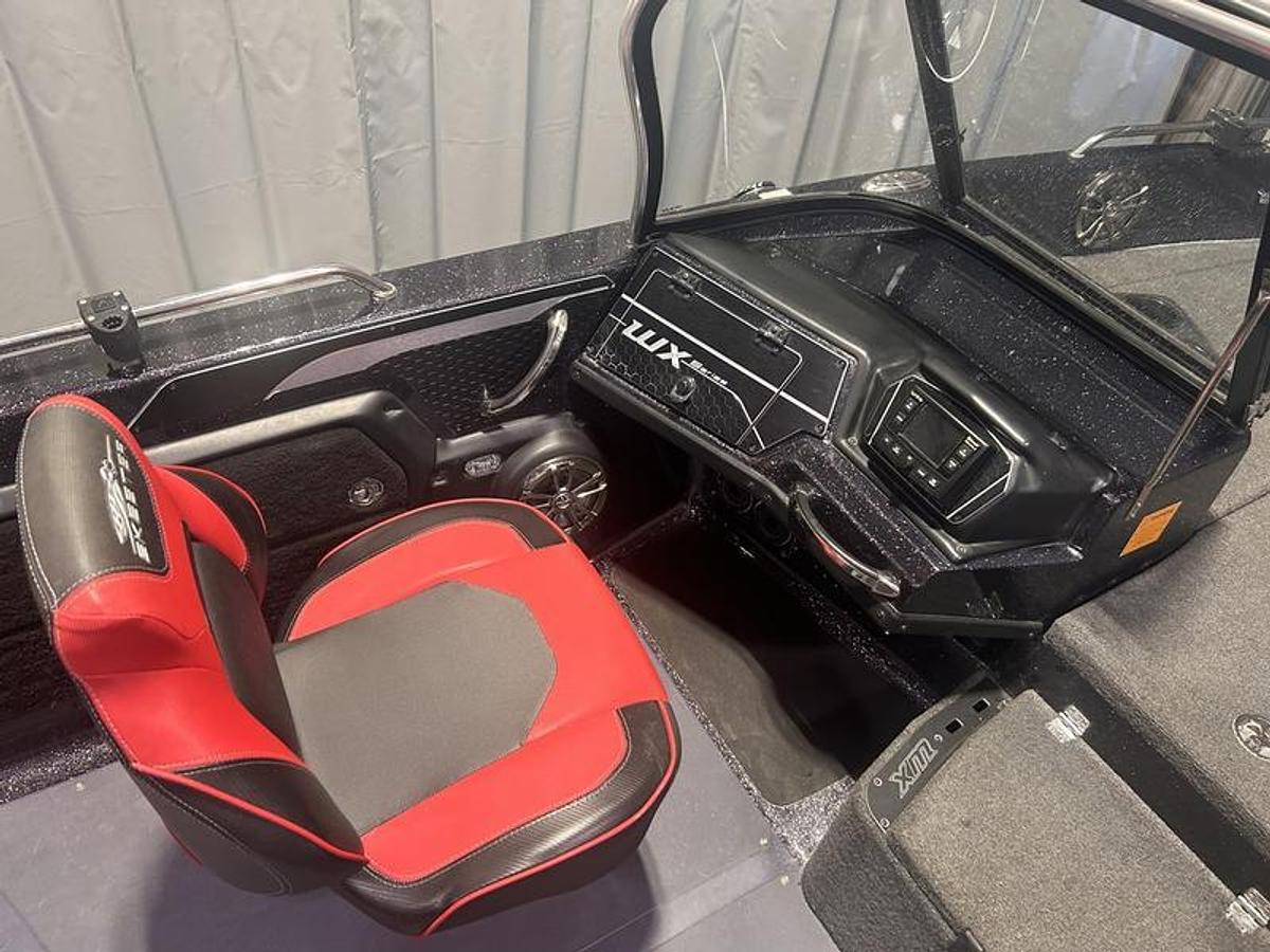 Used 2021 Skeeter WX2060