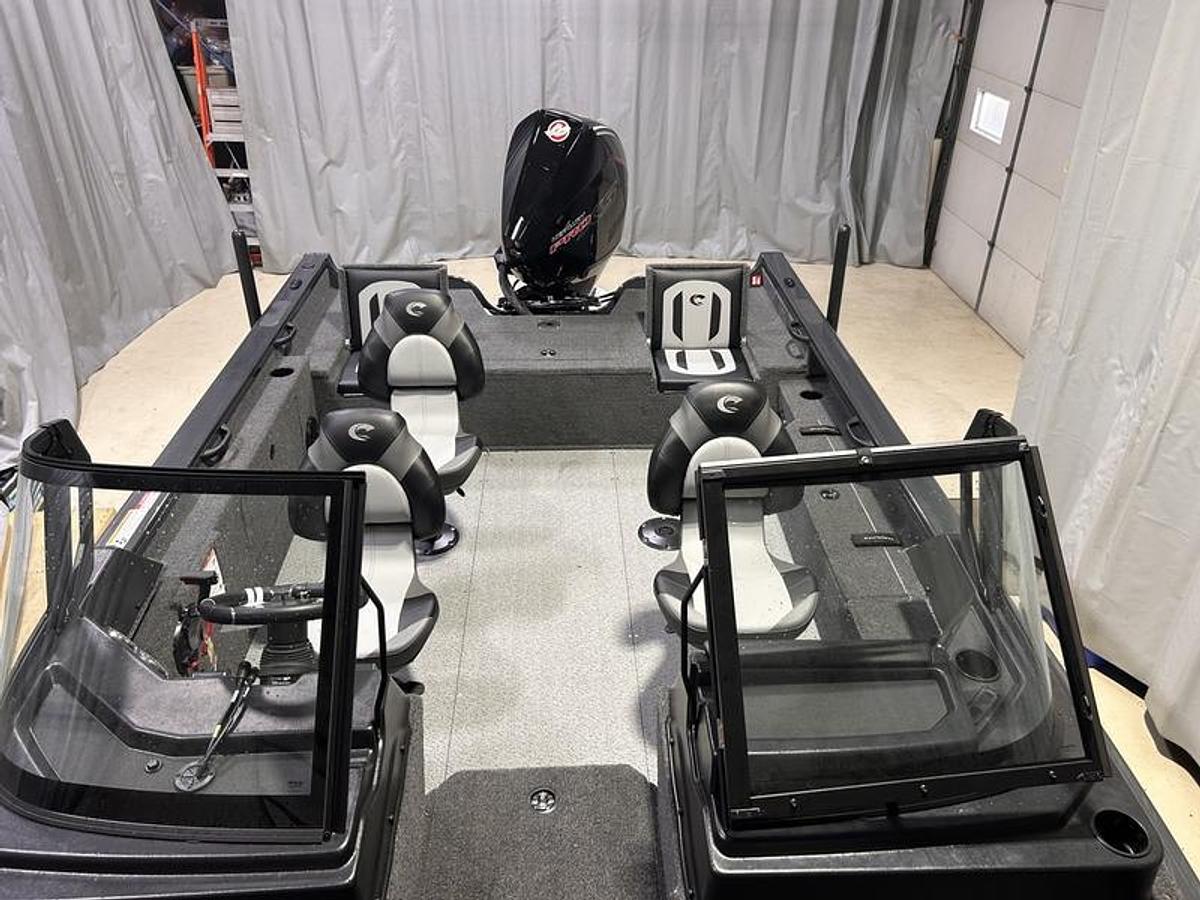 2026 Crestliner 2050 Fish Hawk