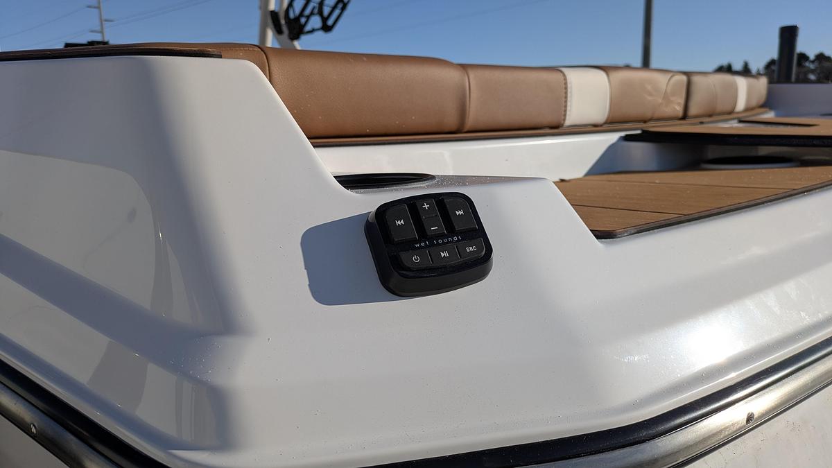 2025 Axis Wake Research A225