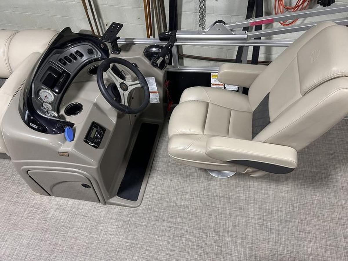 Used 2023 Sun Tracker Sportfish™ 20 DLX