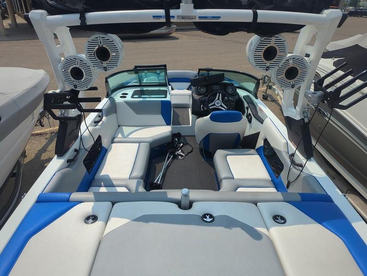 Used 2017 Supreme Boats S202