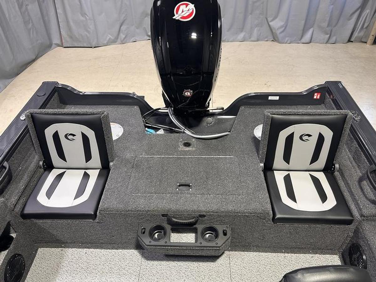 2026 Crestliner 1750 Fish Hawk Walkthrough