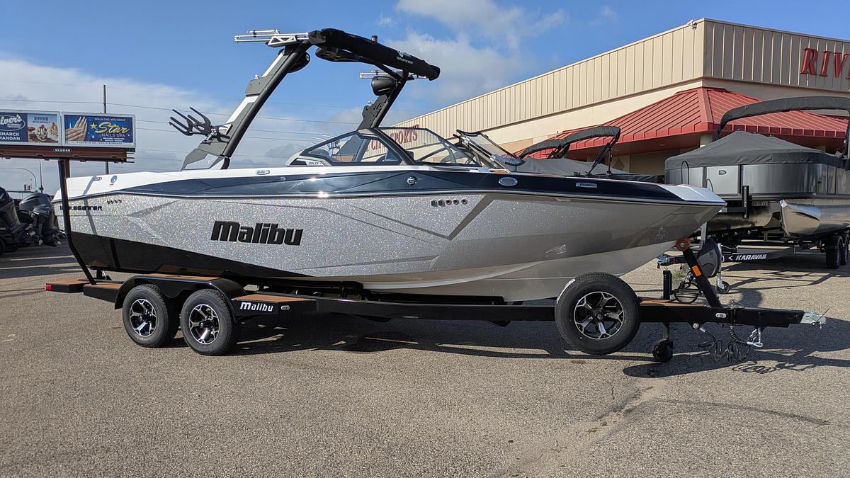 2026 Malibu Boats 23 LSV