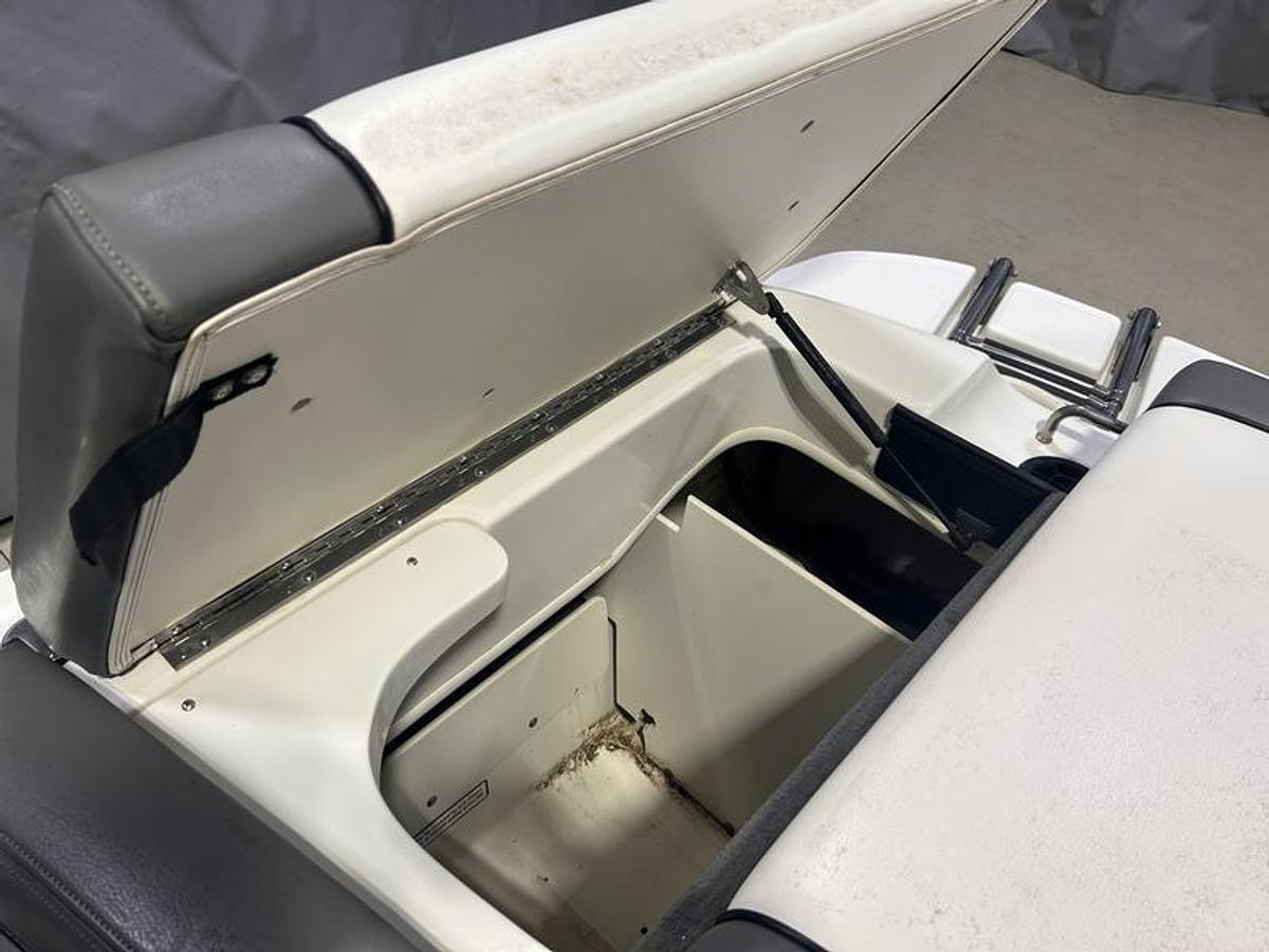 Used 2011 Sea Ray 205 Sport