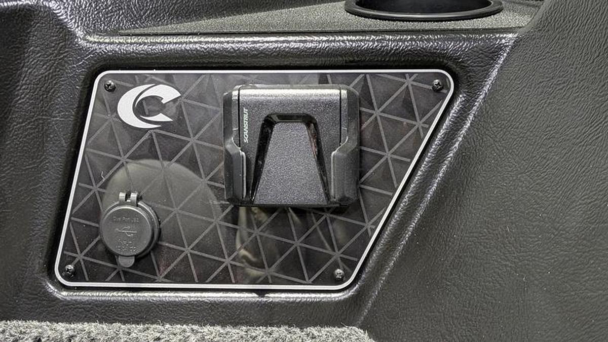 2026 Crestliner 1850 Fish Hawk