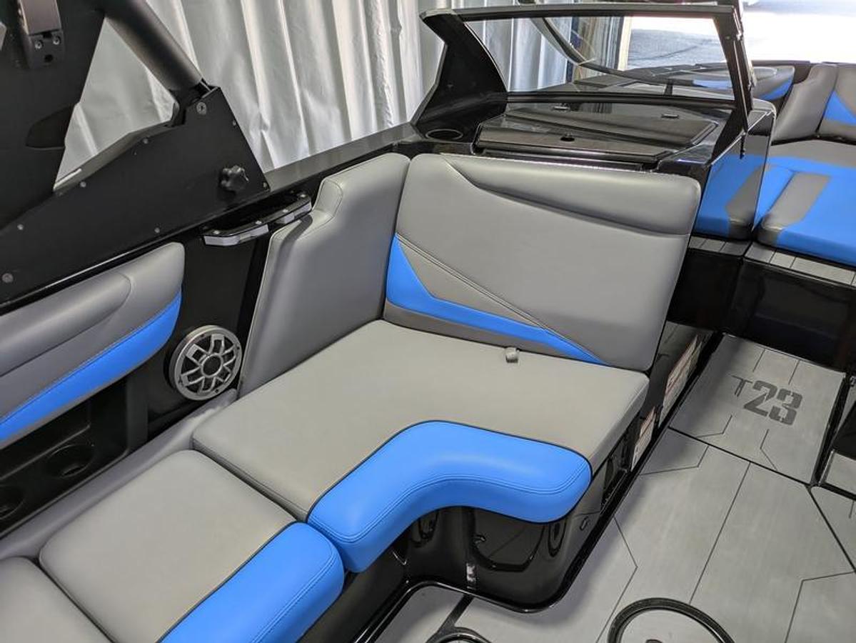 Used 2021 Axis Wake Research T23