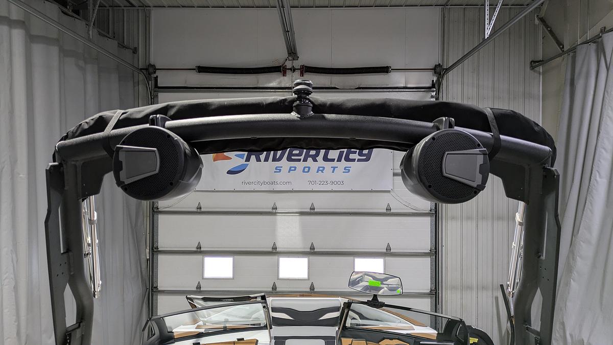 2026 Axis Wake Research T220