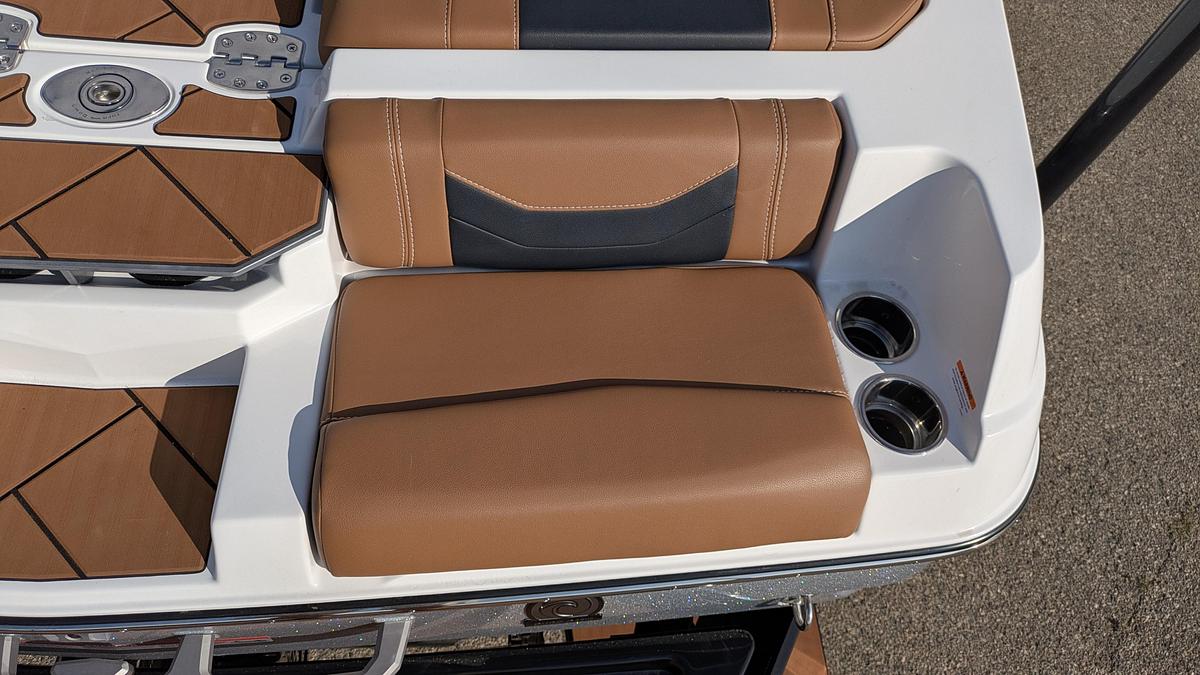 2026 Malibu Boats 23 LSV