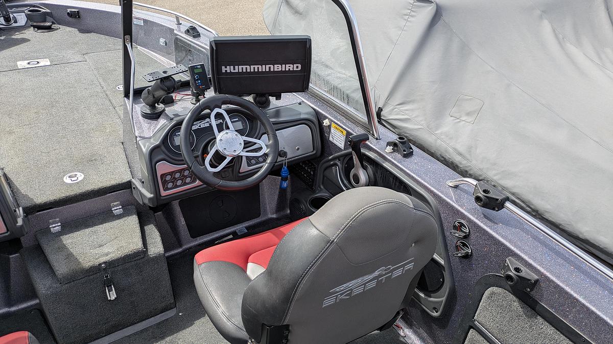 Used 2017 Skeeter WX2060