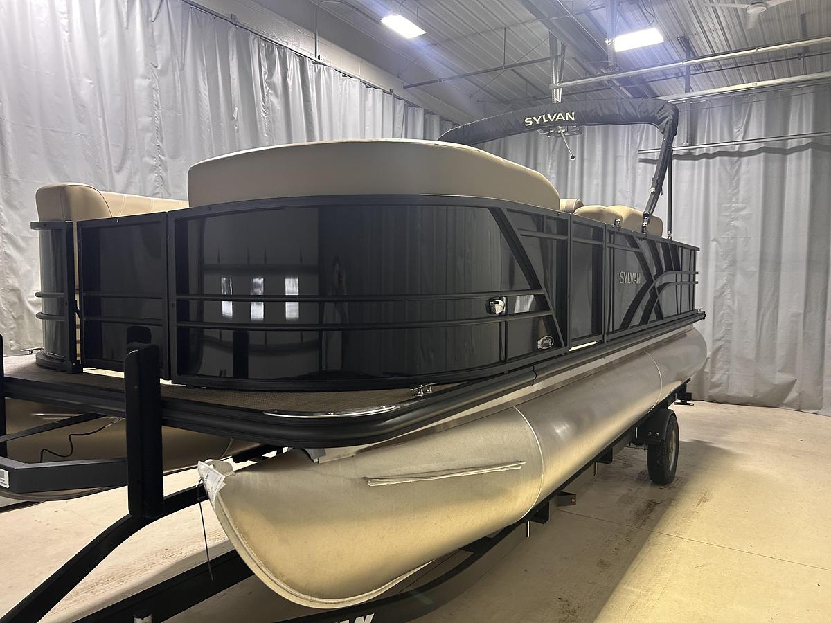 2026 Sylvan 822 Party Fish