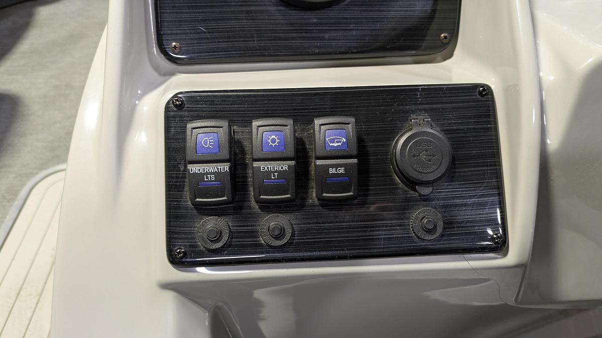 Used 2022 Sylvan Mirage X3