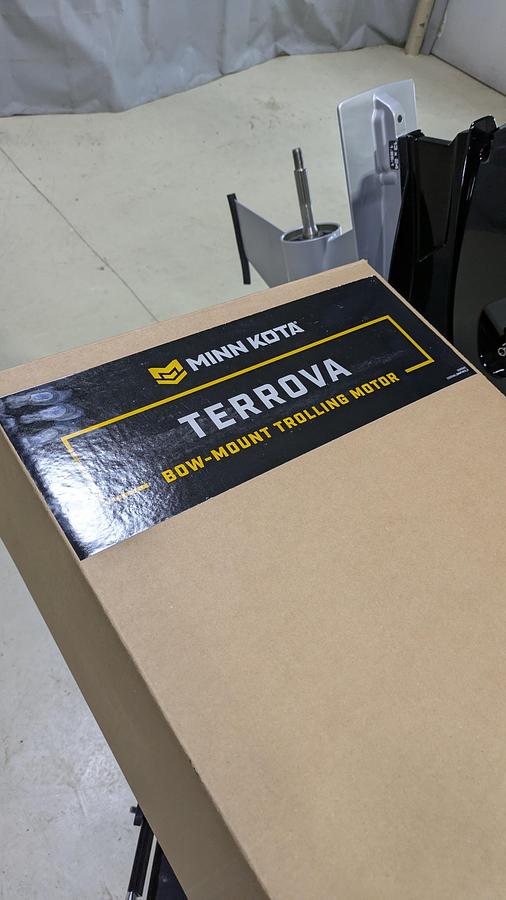 2026 Crestliner 1850 Fish Hawk Raptor Package