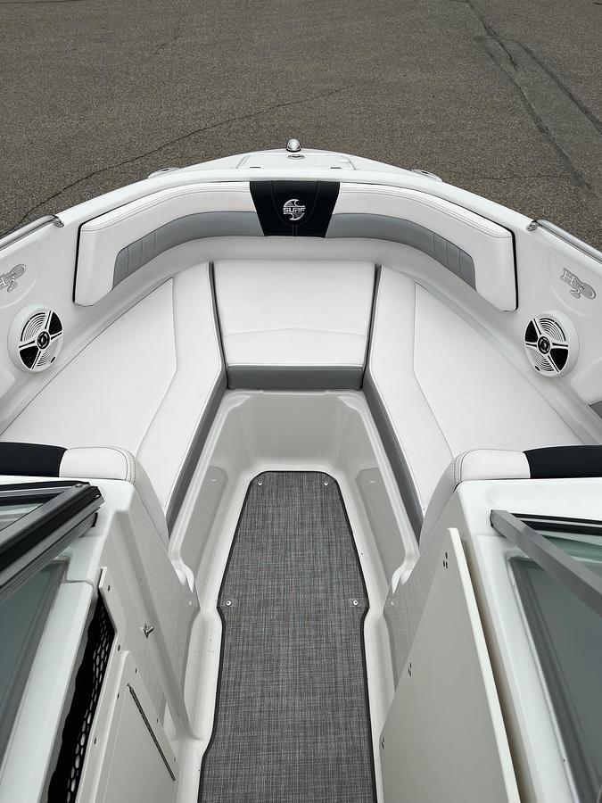 Used 2019 Chaparral H20 21 Surf