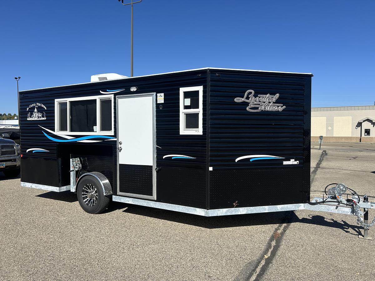 2027 Ice Castle Fish Houses 8' X 16V LIMITED