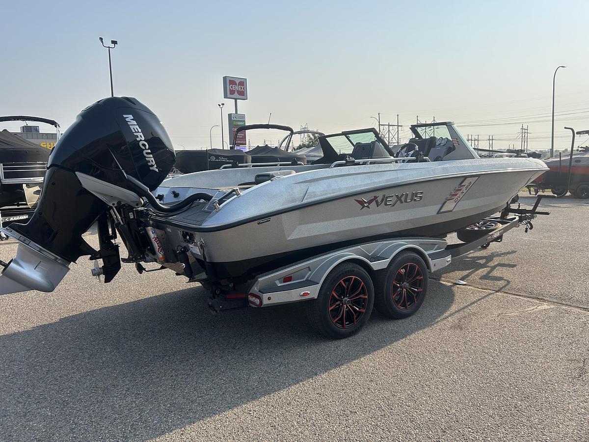Used 2022 Vexus DVX22