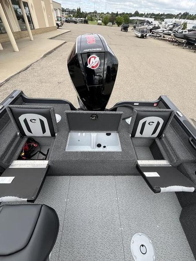 2025 Crestliner 2050 Fish Hawk