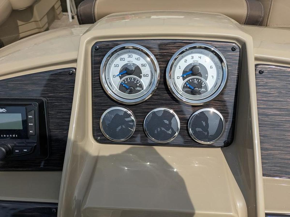 2025 Sylvan MIRAGE 822 CLZ