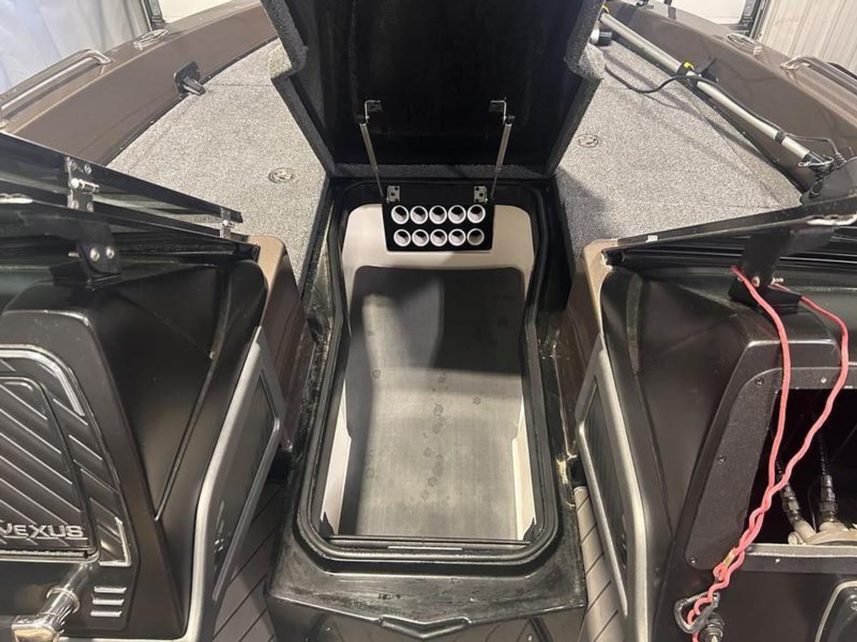 Used 2021 Vexus DVX19