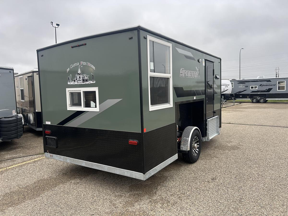 2027 Ice Castle Fish Houses 8' X 14V SPORTER