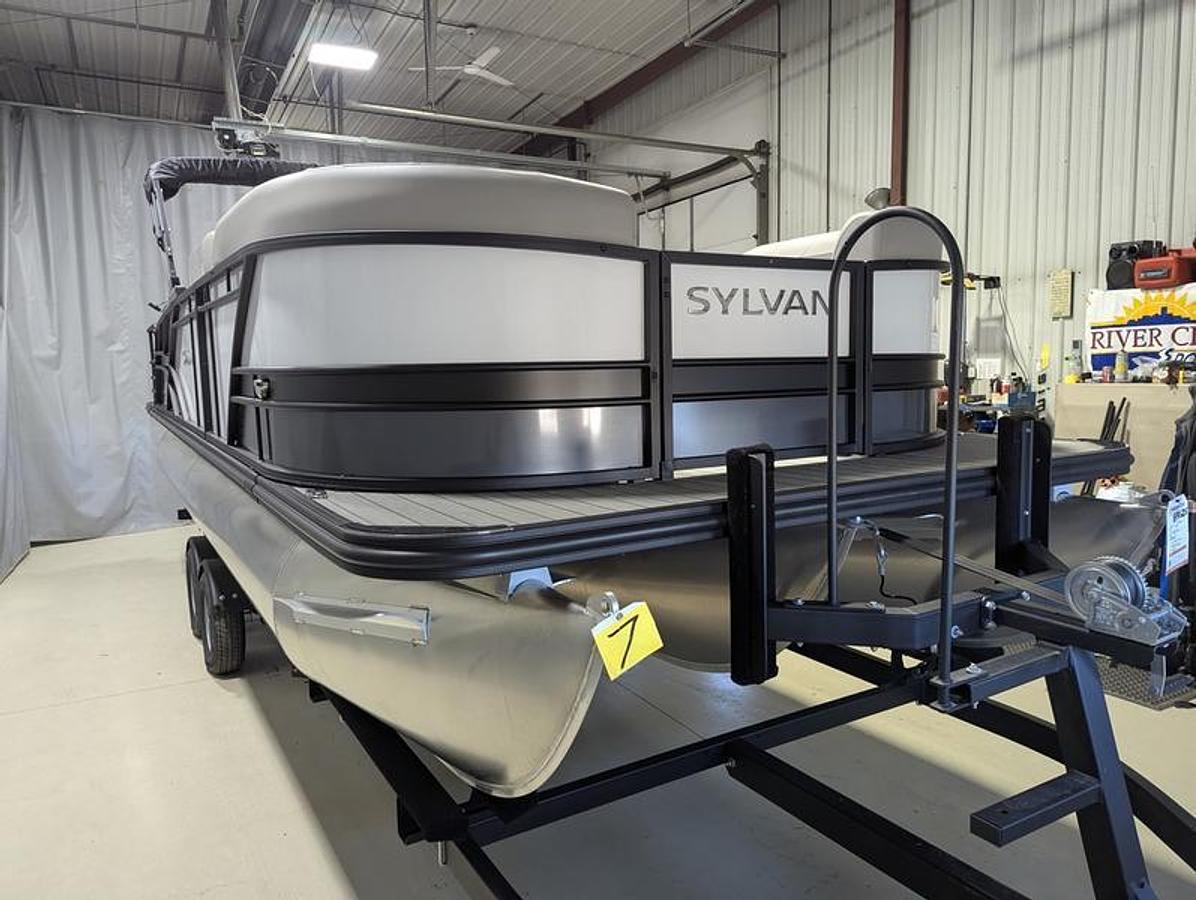 2025 Sylvan L3 Party Fish