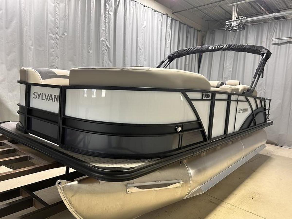 2025 Sylvan L1 Party Fish