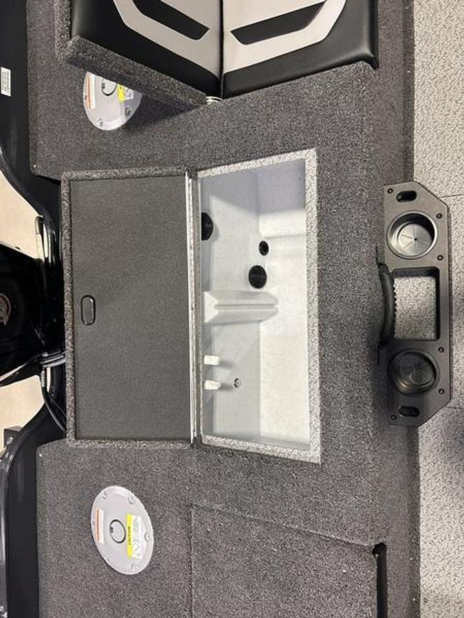 2026 Crestliner 1750 Fish Hawk Walkthrough