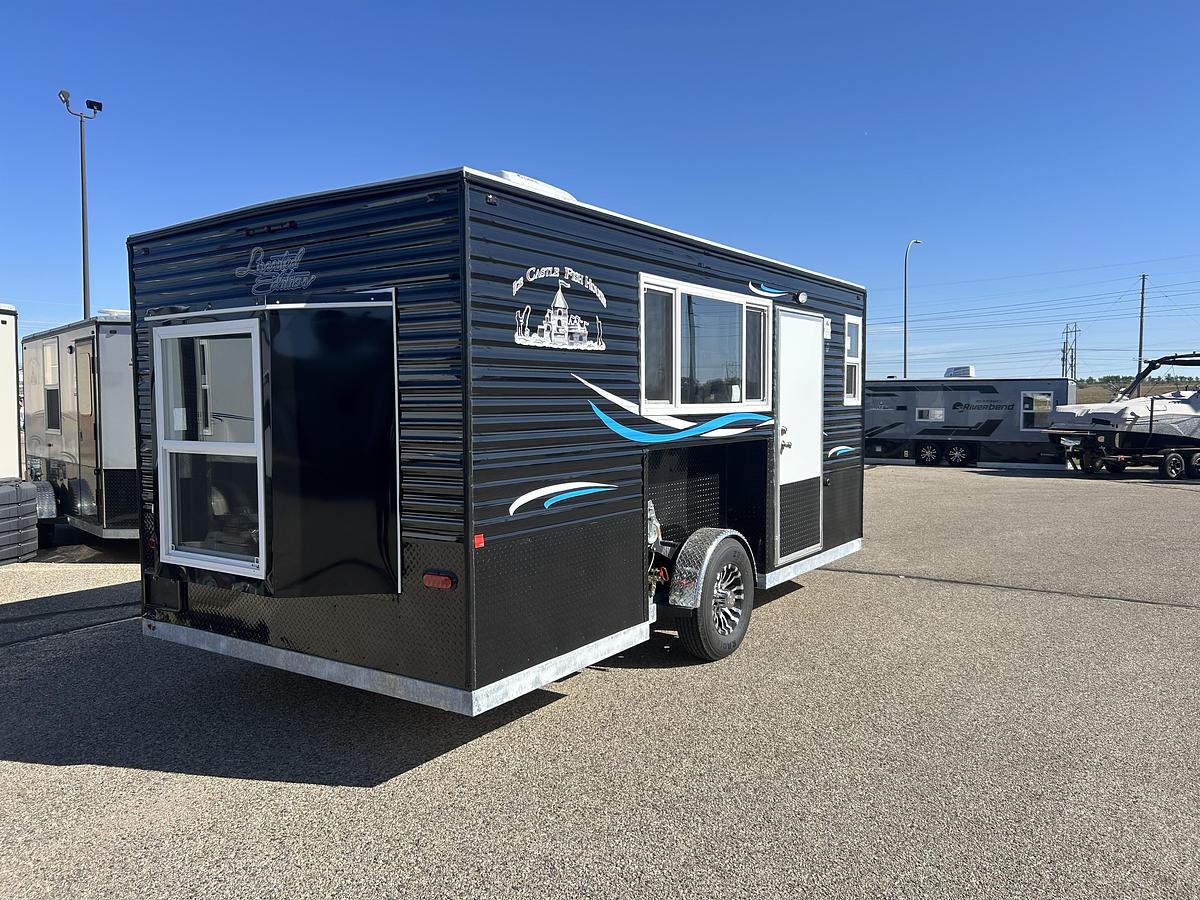 2027 Ice Castle Fish Houses 8' X 16V LIMITED