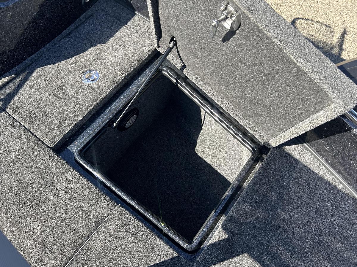 Used 2016 Nitro ZV21