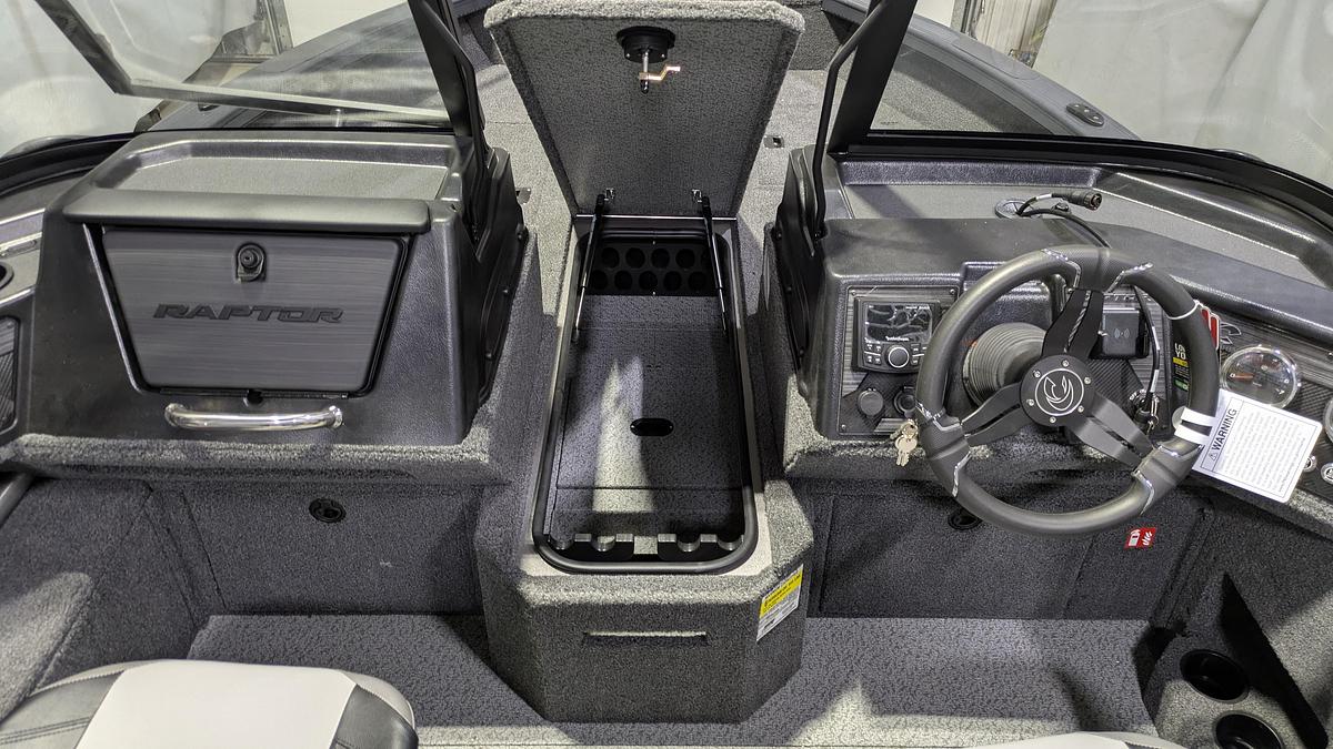 2026 Crestliner 1850 Fish Hawk Raptor Package