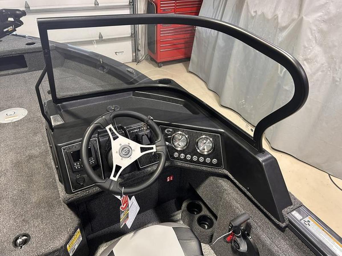 2026 Crestliner 1750 Fish Hawk Walkthrough