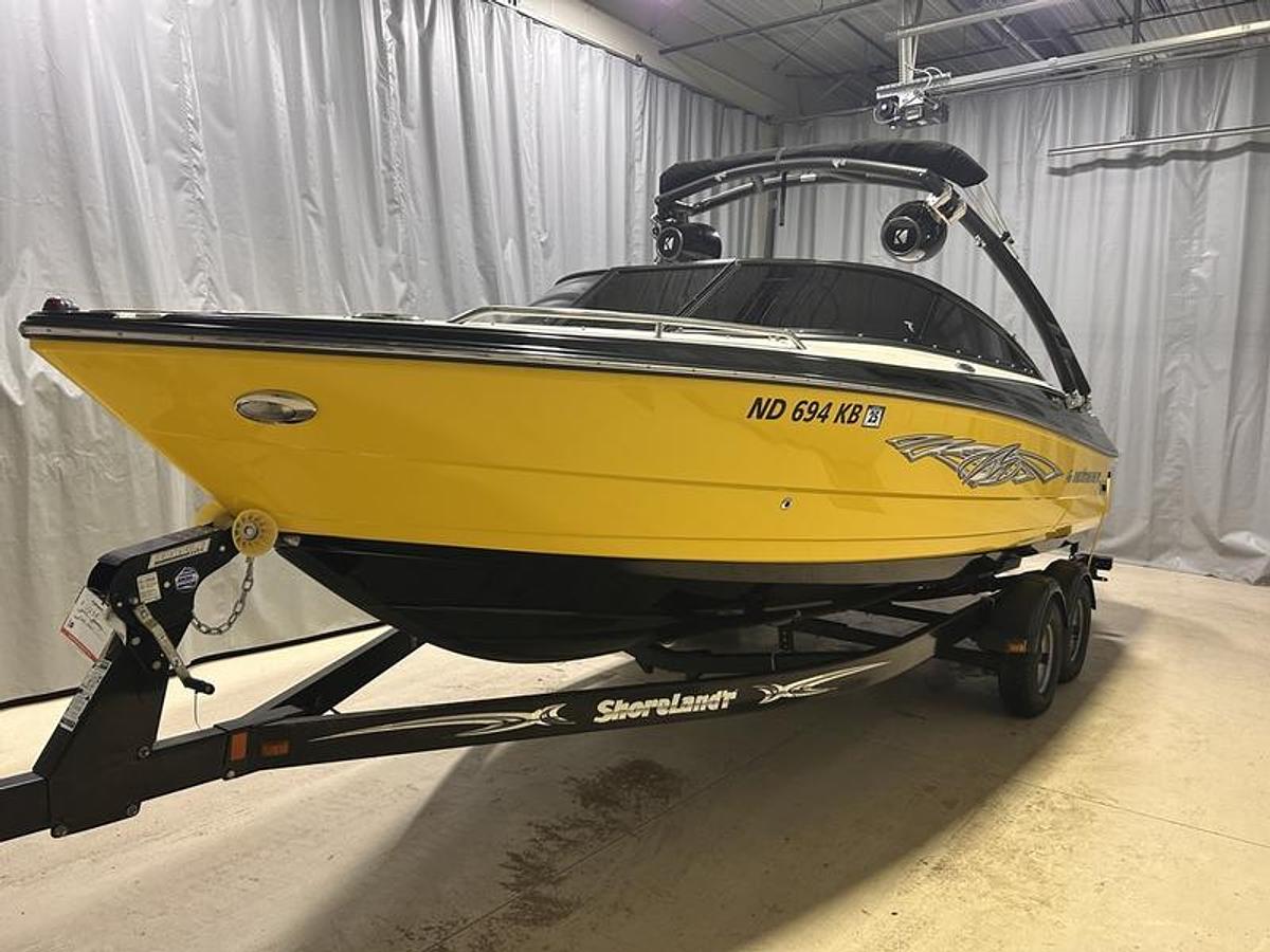 Used 2012 Monterey 224 FSX