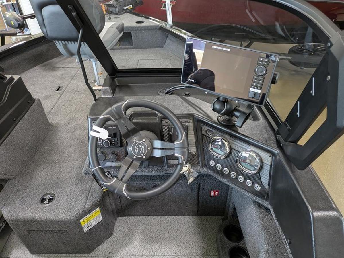 2026 Crestliner 1850 Fish Hawk WT JS RAPTOR