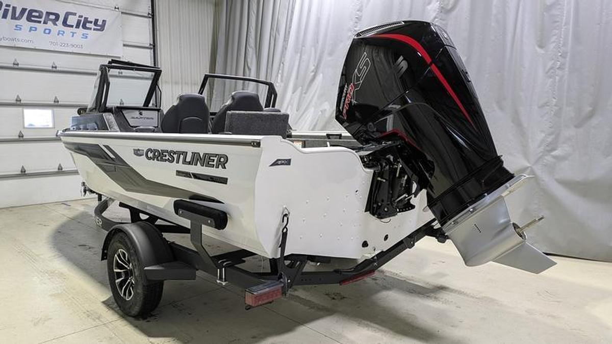 2026 Crestliner 1850 Fish Hawk